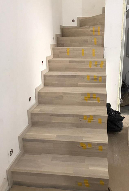 Монтаж лестницы паркетной доской "Boen"