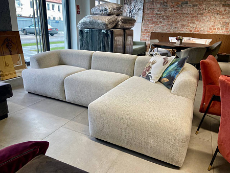 Диван  "Baloo" (1P+1.5P+Chaise R) Размер: 272/153*Н72*96, Ткань: 755/04, Пр-во:   Дания(NK)