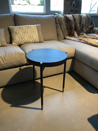 Приставное столик 39*50*50