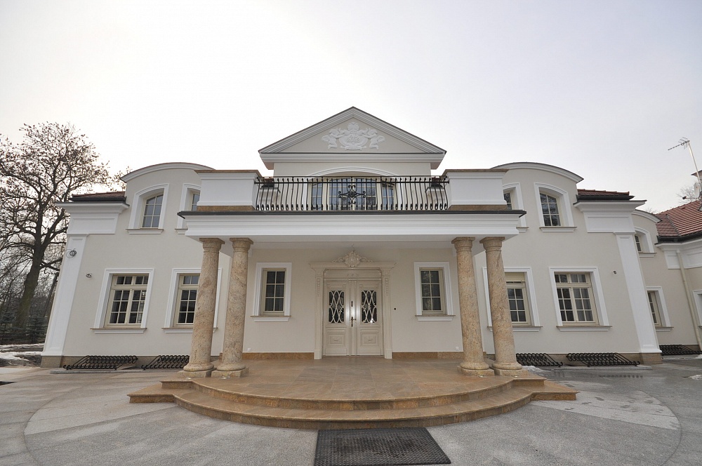 Отделка загородного поместья